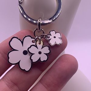 New Rare White Burberry Flower Keychains
